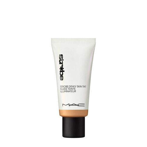 M.A.C Strobe Dewy Skin Tint Medium 3